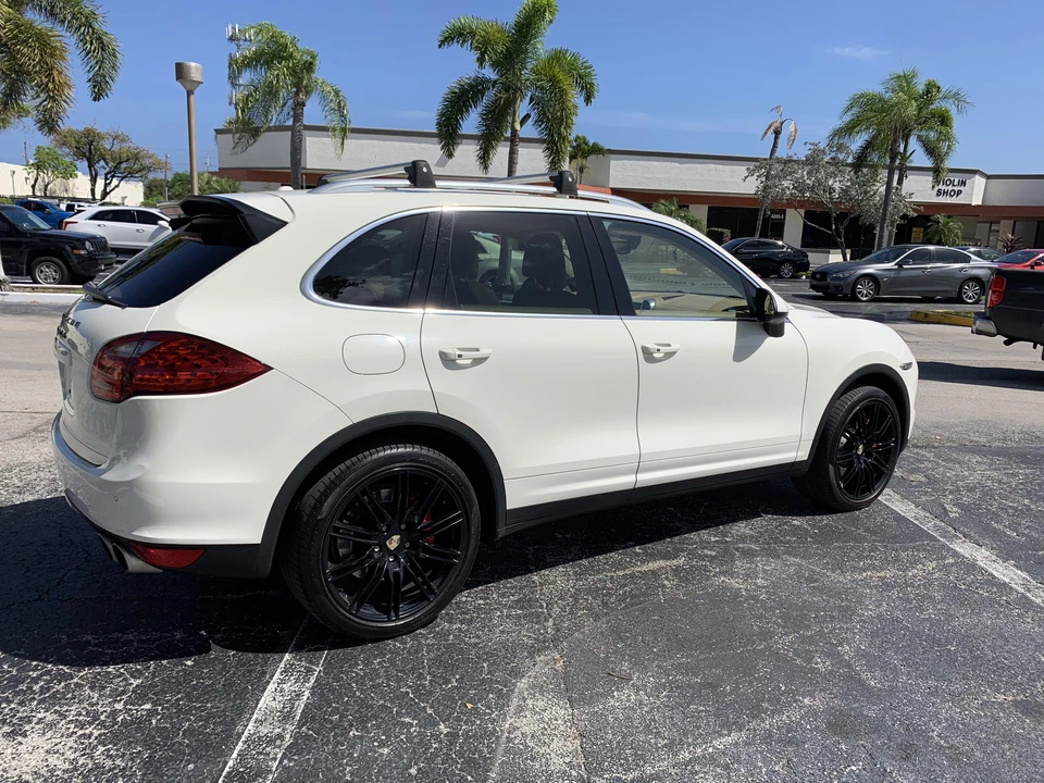 2011 Porsche 958 Cayenne Turbo - Image 20 of 31