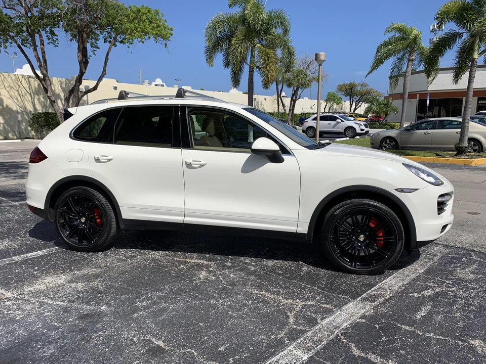 2011 Porsche 958 Cayenne Turbo - Image 22 of 31