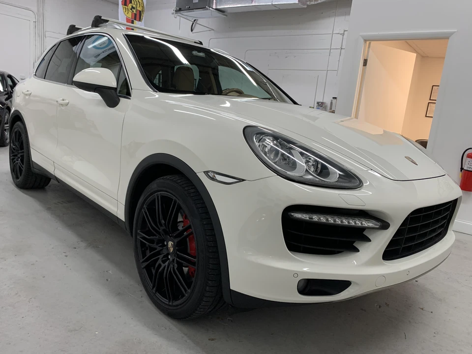 2011 Porsche 958 Cayenne Turbo - Image 30 of 31