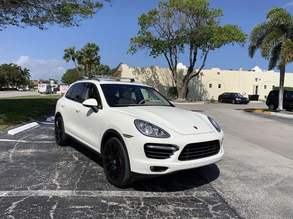 2011 Porsche 958 Cayenne Turbo - Image 25 of 31