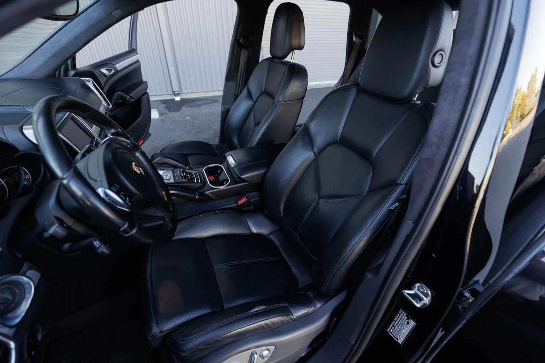 2011 Porsche 958 Cayenne Turbo - Image 30 of 31