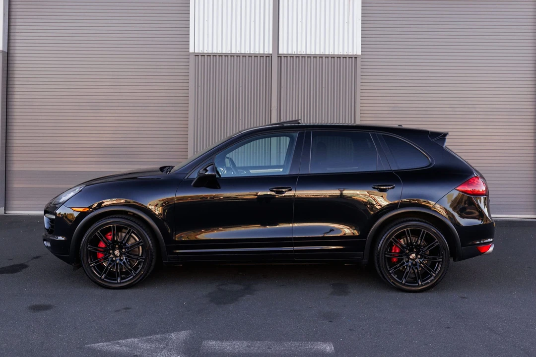 2011 Porsche 958 Cayenne Turbo - Image 3 of 31