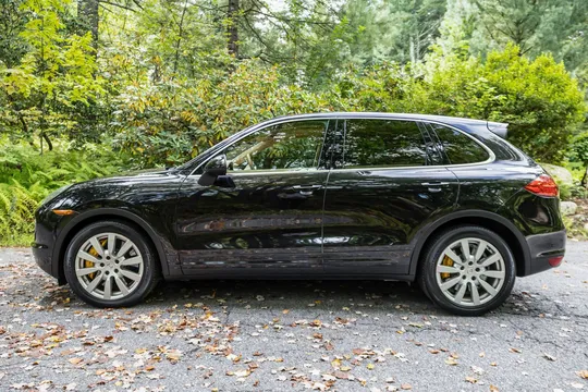 2011 Porsche 958 Cayenne Turbo - Image 2 of 31