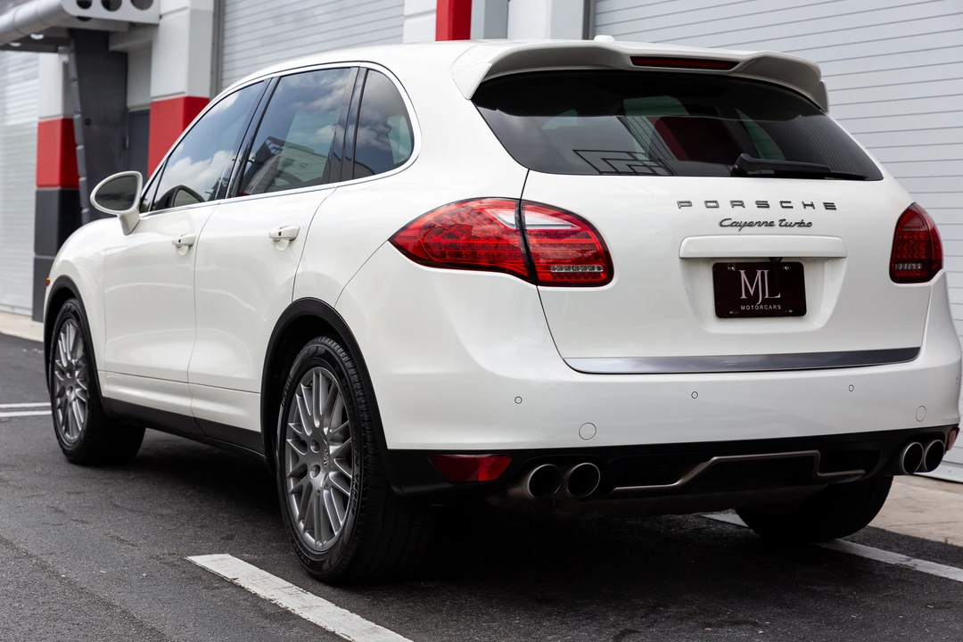 2011 Porsche 958 Cayenne Turbo - Image 24 of 31