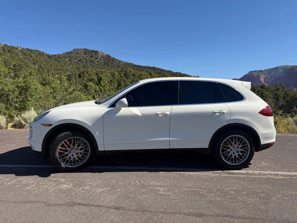 2011 Porsche 958 Cayenne Turbo - Image 4 of 31