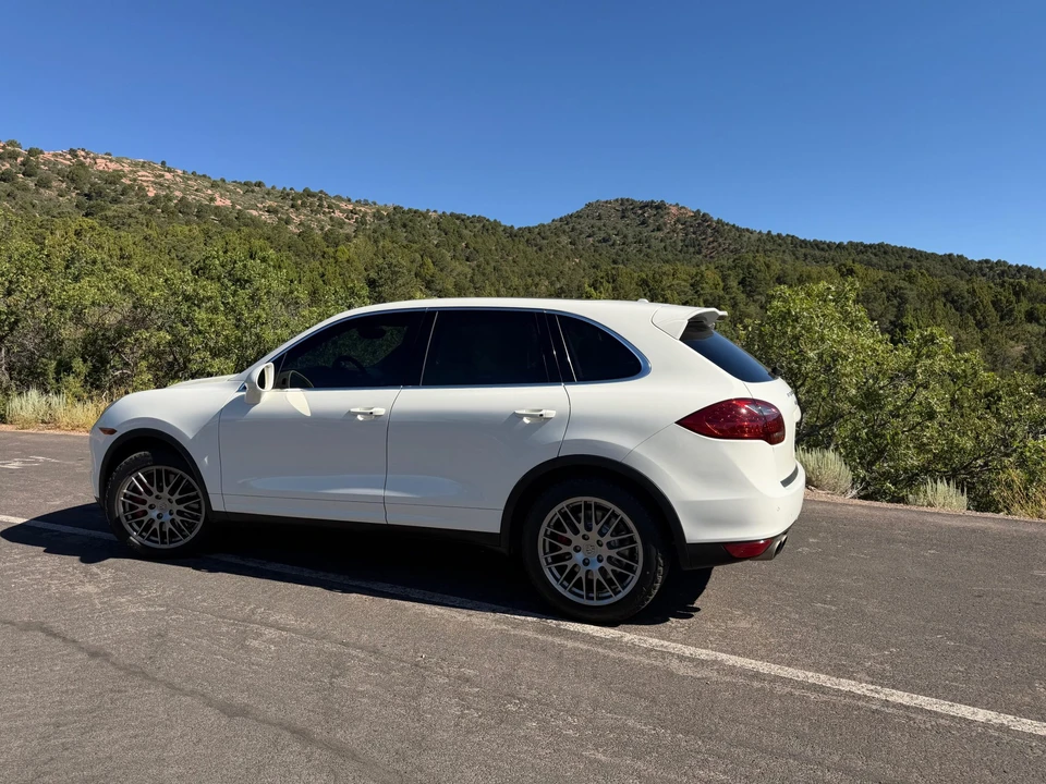 2011 Porsche 958 Cayenne Turbo - Image 5 of 31