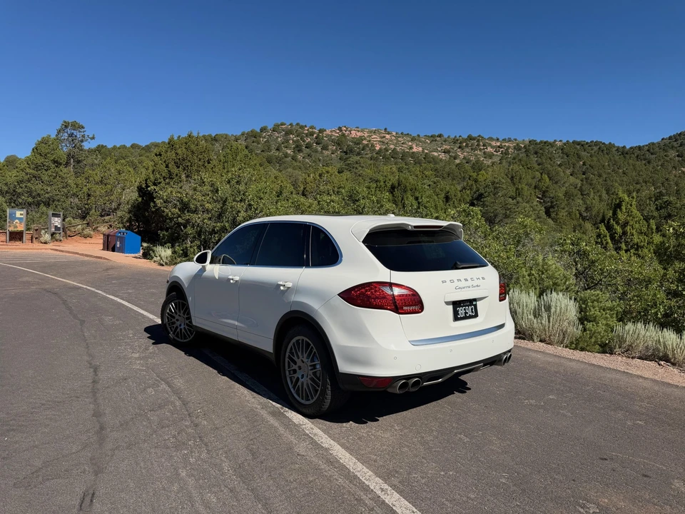 2011 Porsche 958 Cayenne Turbo - Image 6 of 31