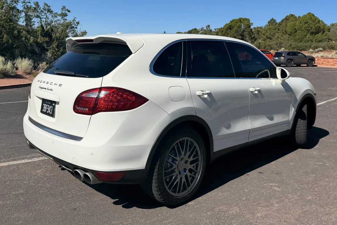 2011 Porsche 958 Cayenne Turbo - Image 11 of 31