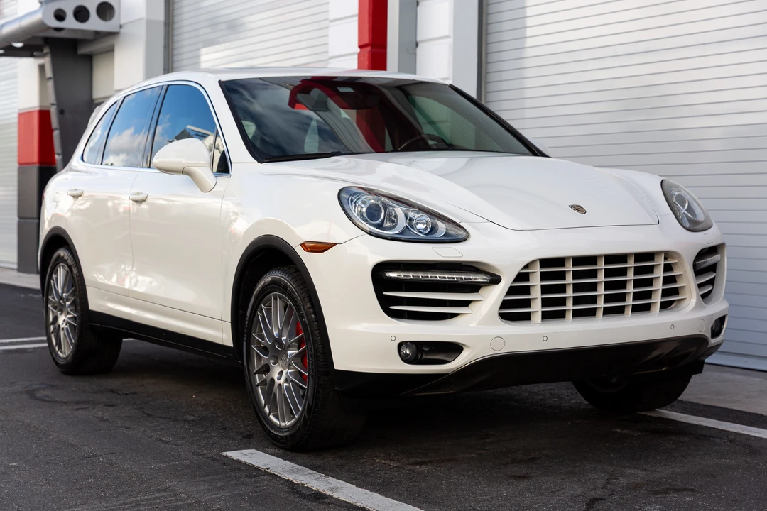 2011 Porsche 958 Cayenne Turbo - Image 5 of 31