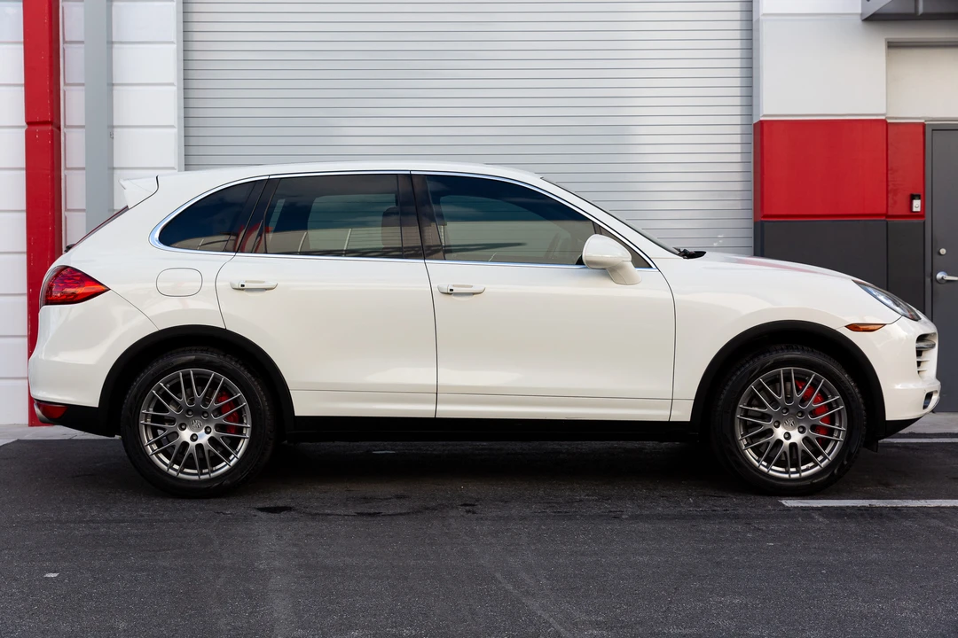 2011 Porsche 958 Cayenne Turbo - Image 11 of 31