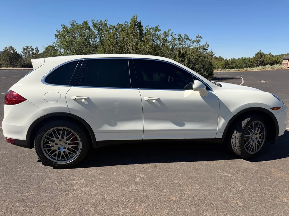 2011 Porsche 958 Cayenne Turbo - Image 12 of 31