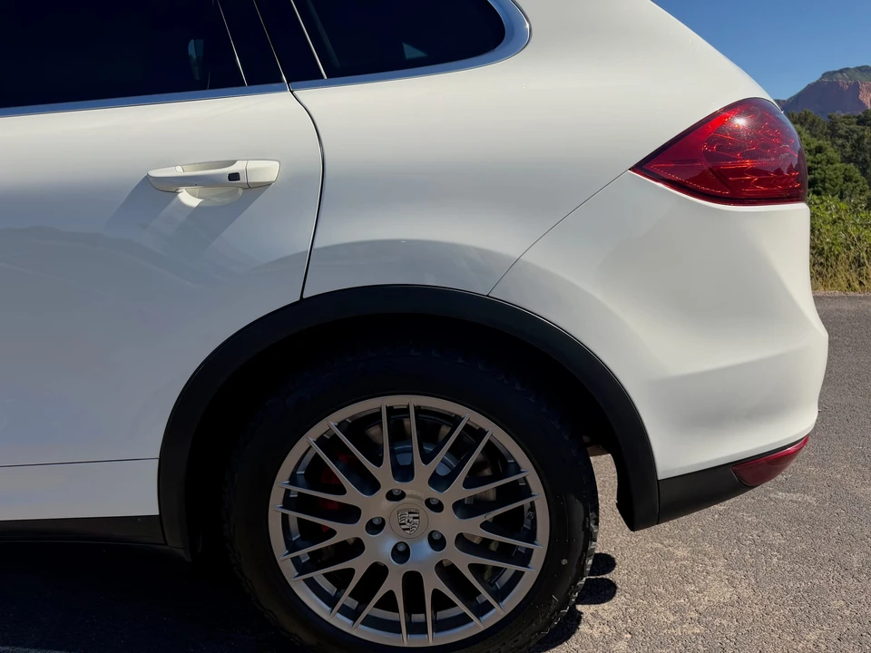 2011 Porsche 958 Cayenne Turbo - Image 14 of 31