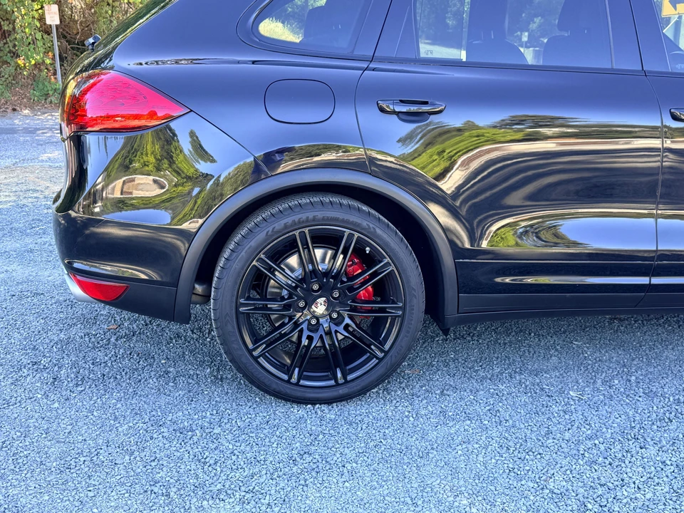 2011 Porsche 958 Cayenne Turbo - Image 17 of 31