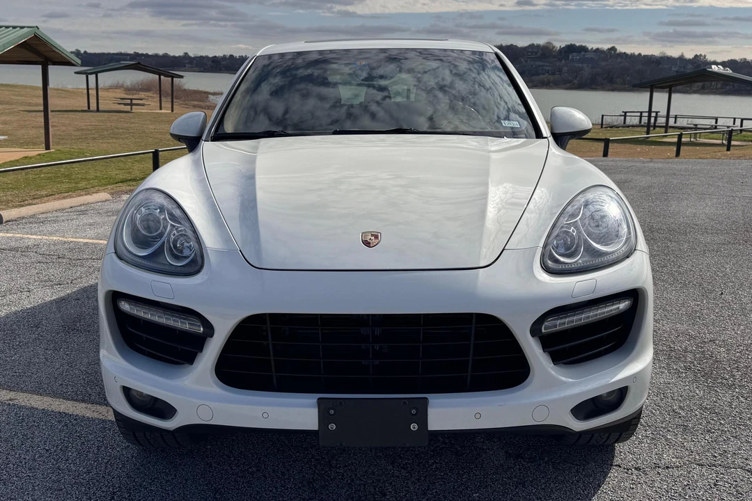 2011 Porsche 958 Cayenne Turbo - Image 2 of 31