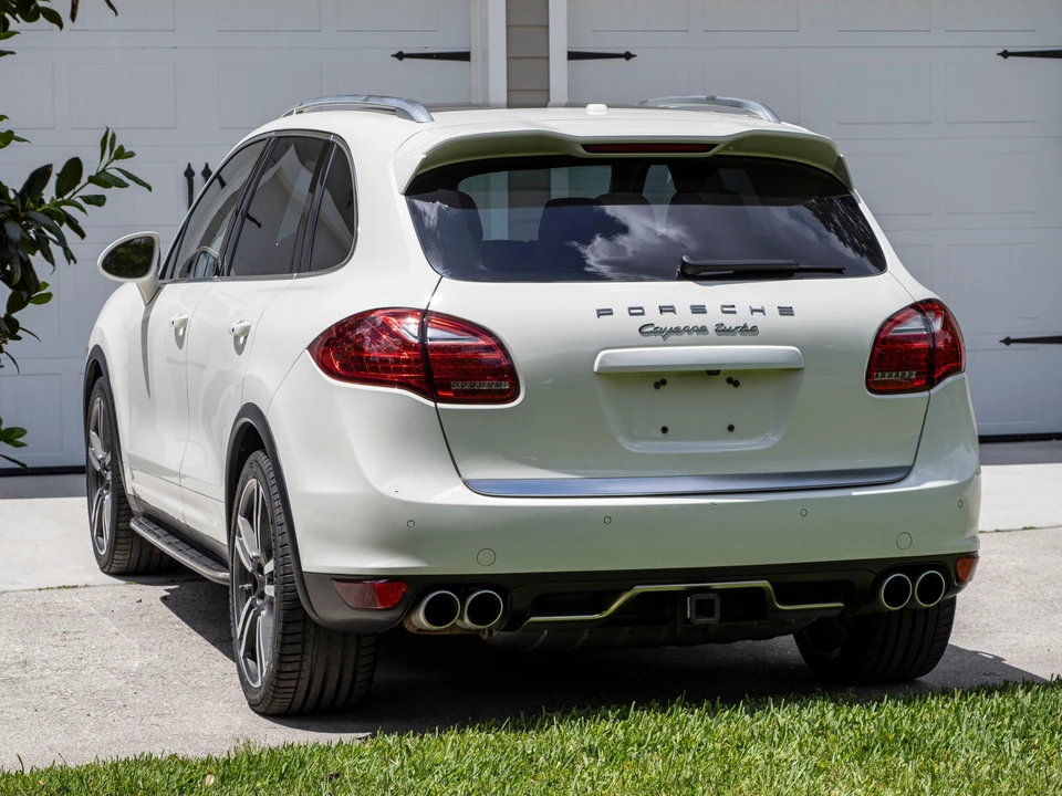 2011 Porsche 958 Cayenne Turbo - Image 9 of 31
