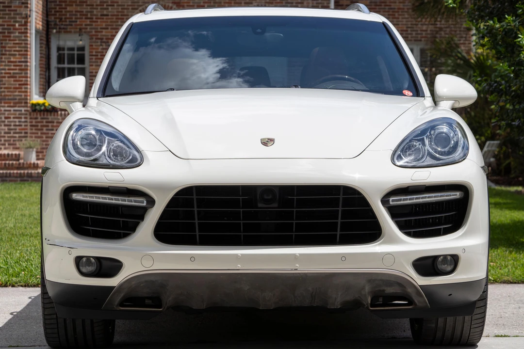 2011 Porsche 958 Cayenne Turbo - Image 2 of 31