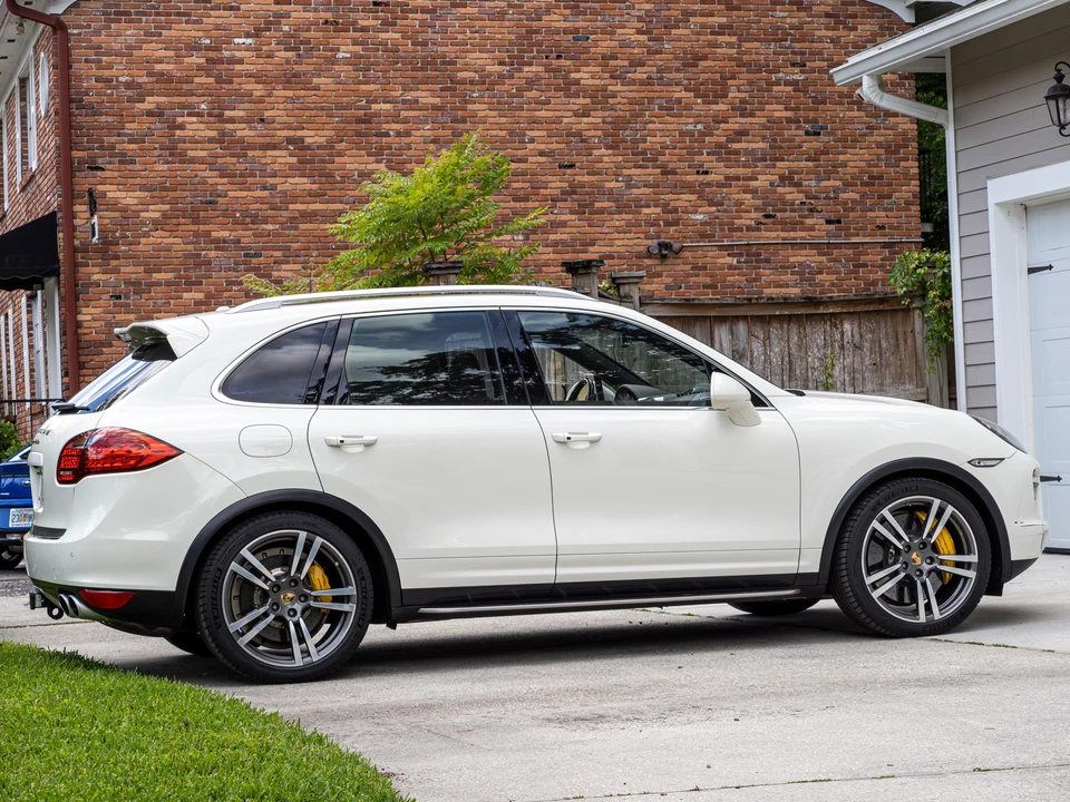 2011 Porsche 958 Cayenne Turbo - Image 16 of 31