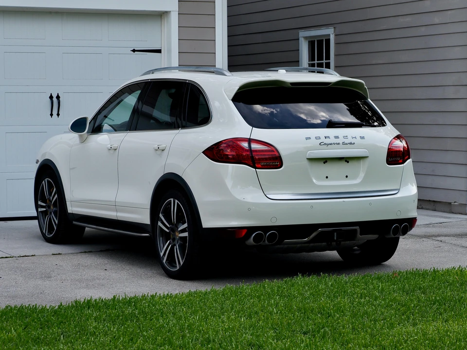 2011 Porsche 958 Cayenne Turbo - Image 8 of 31