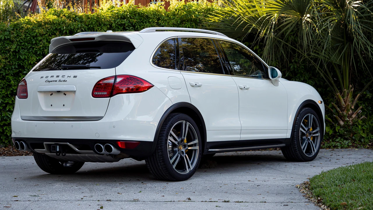 2011 Porsche 958 Cayenne Turbo - Image 14 of 31