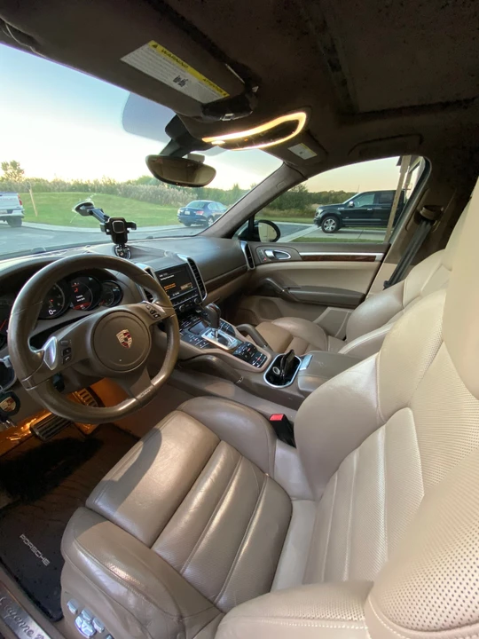 2011 Porsche 958 Cayenne Turbo - Image 9 of 25