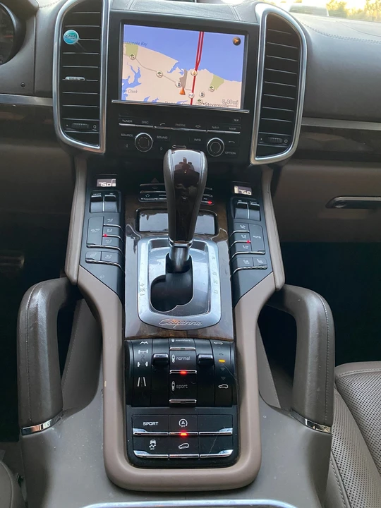 2011 Porsche 958 Cayenne Turbo - Image 13 of 25