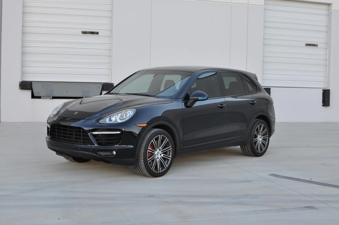 2011 Porsche 958 Cayenne Turbo - Image 10 of 21