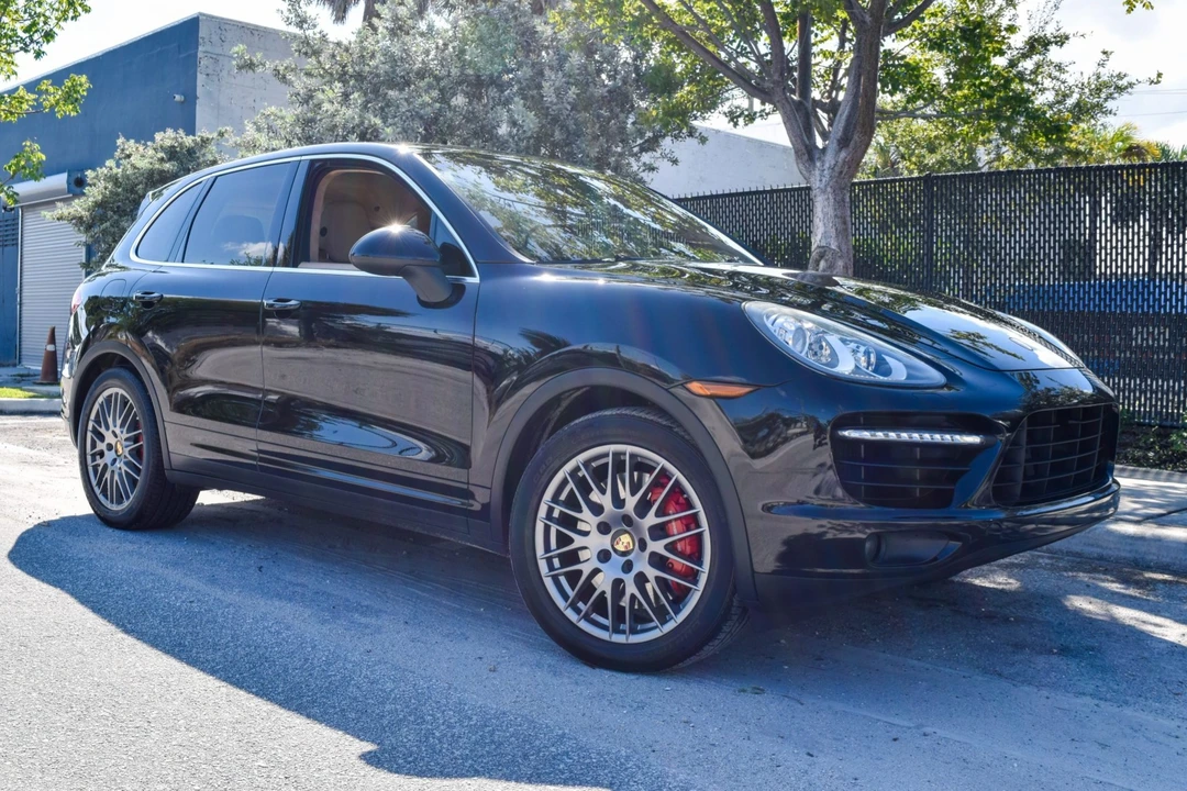 2011 Porsche 958 Cayenne Turbo - Image 1 of 31