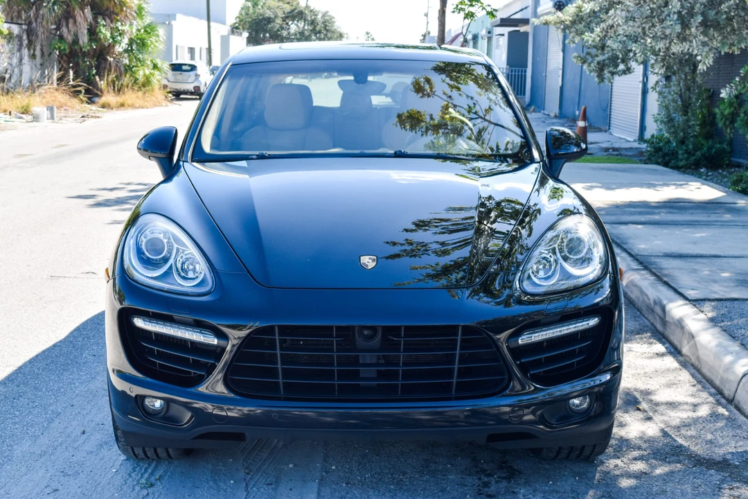 2011 Porsche 958 Cayenne Turbo - Image 3 of 31