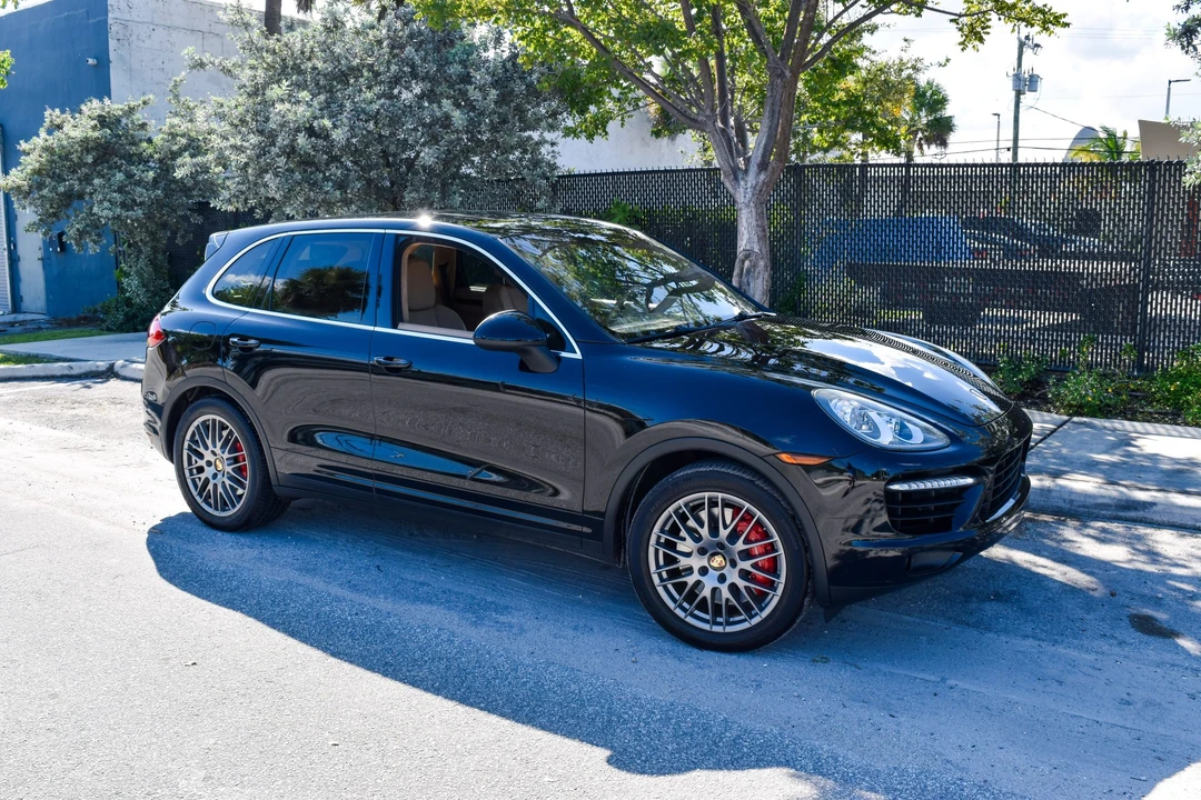 2011 Porsche 958 Cayenne Turbo - Image 8 of 31