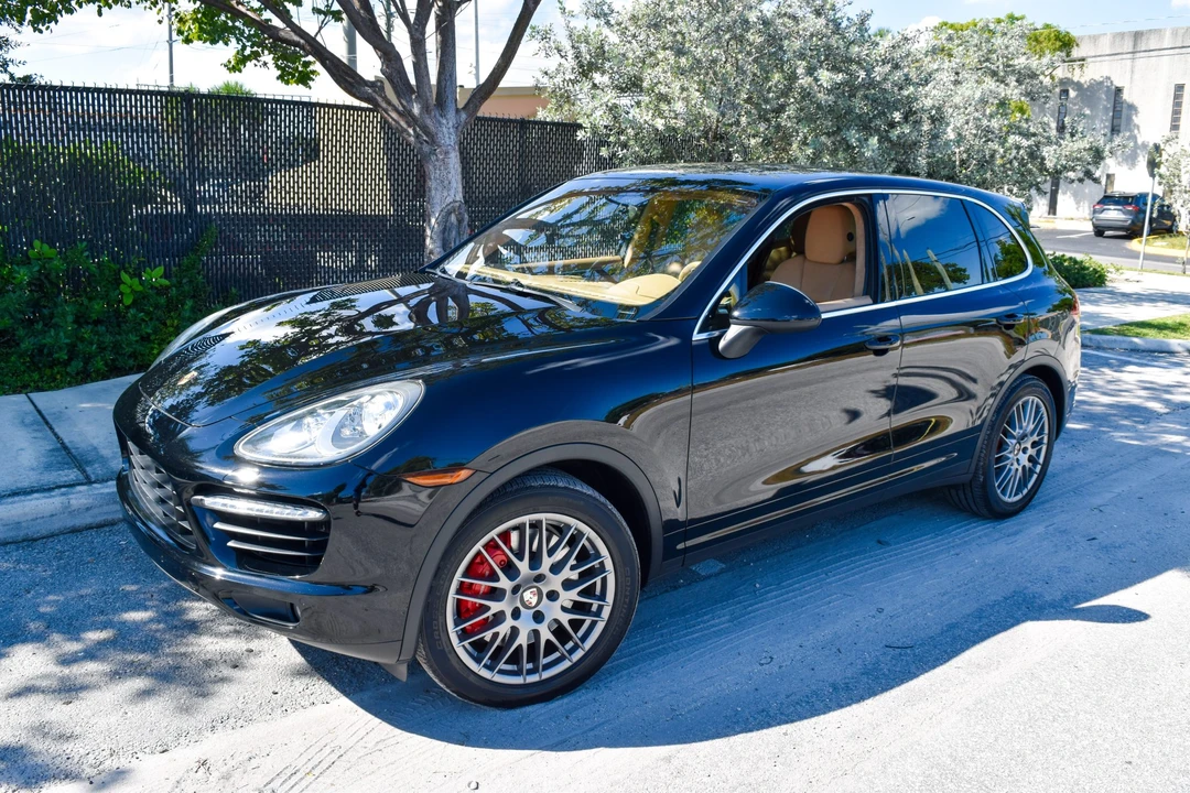 2011 Porsche 958 Cayenne Turbo - Image 11 of 31