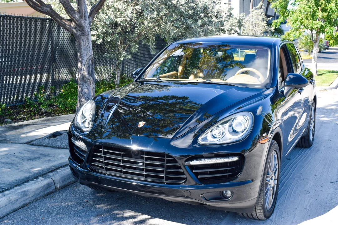 2011 Porsche 958 Cayenne Turbo - Image 19 of 31