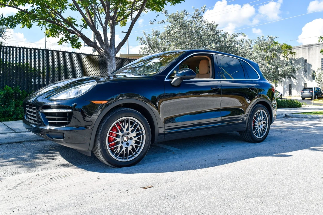 2011 Porsche 958 Cayenne Turbo - Image 27 of 31