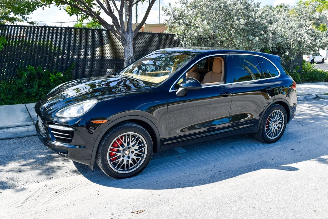 2011 Porsche 958 Cayenne Turbo - Image 28 of 31