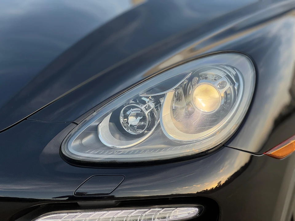 2011 Porsche 958 Cayenne Turbo - Image 17 of 31