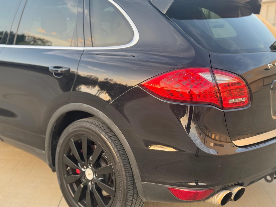 2011 Porsche 958 Cayenne Turbo - Image 26 of 31