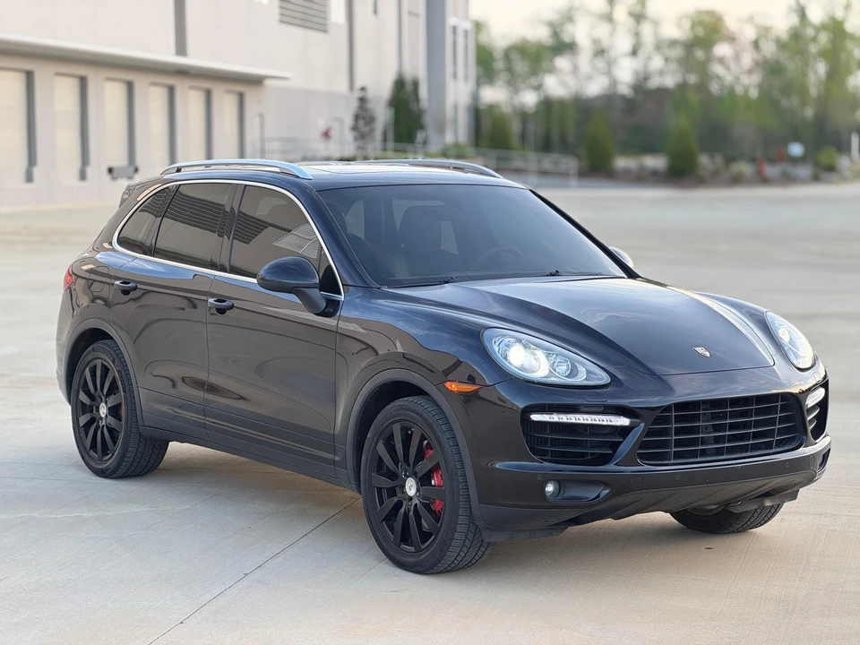 2011 Porsche 958 Cayenne Turbo - Image 12 of 31