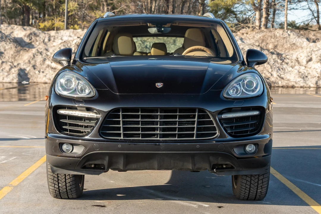 2011 Porsche 958 Cayenne Turbo - Image 2 of 31