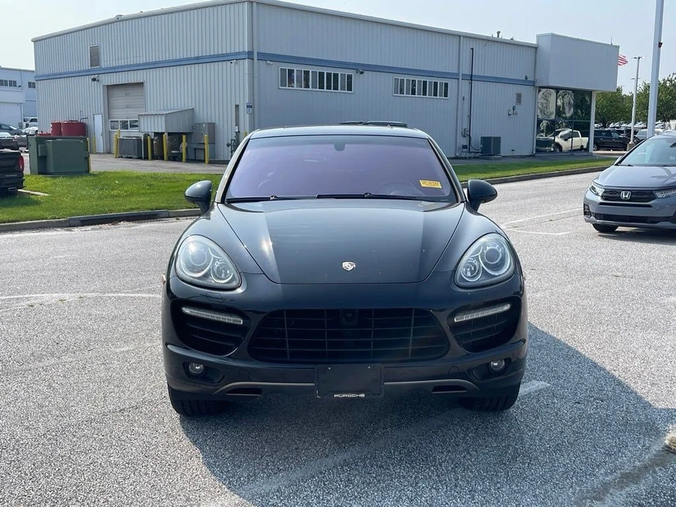 2011 Porsche 958 Cayenne Turbo - Image 2 of 14