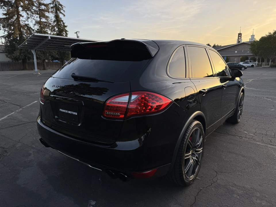 2011 Porsche 958 Cayenne Turbo - Image 25 of 31