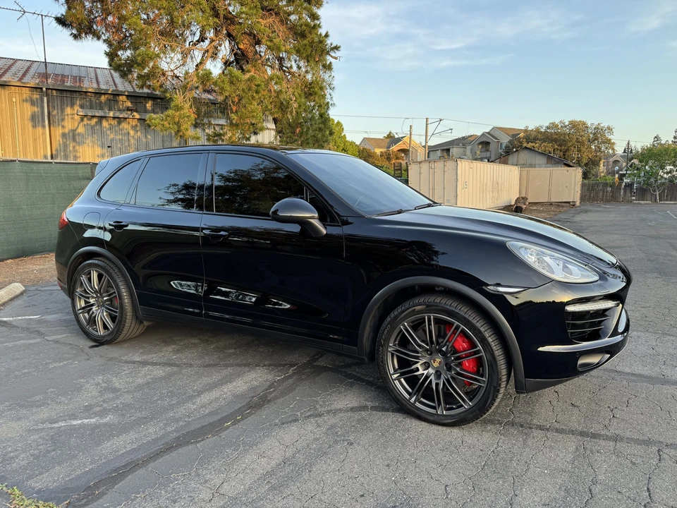 2011 Porsche 958 Cayenne Turbo - Image 29 of 31