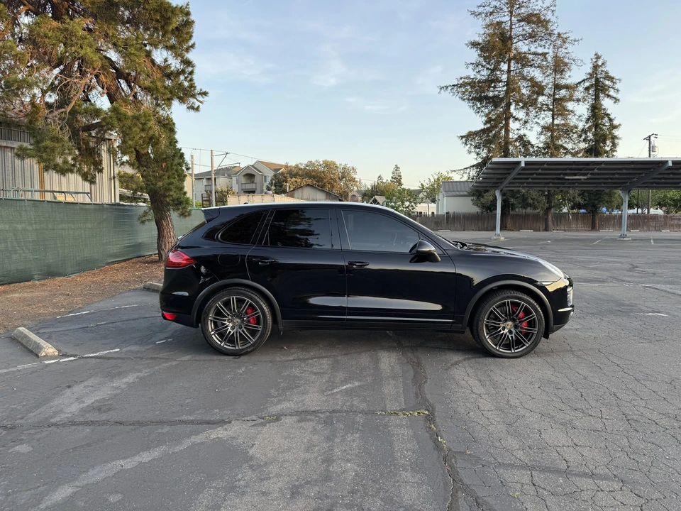 2011 Porsche 958 Cayenne Turbo - Image 28 of 31