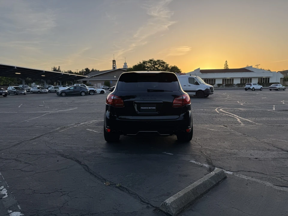 2011 Porsche 958 Cayenne Turbo - Image 24 of 31