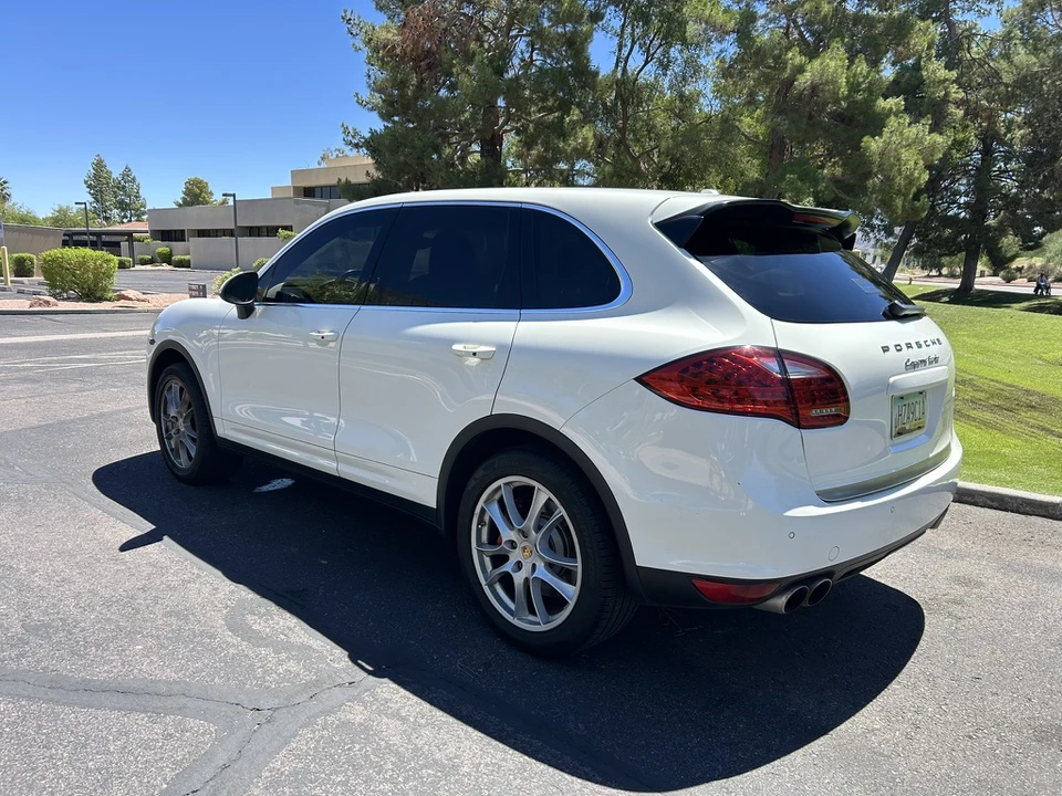 2011 Porsche 958 Cayenne Turbo - Image 5 of 31