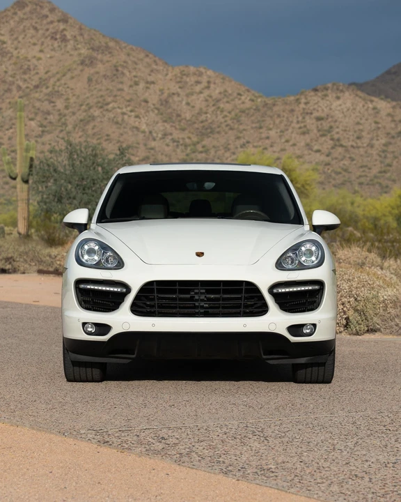 2011 Porsche 958 Cayenne Turbo - Image 2 of 22