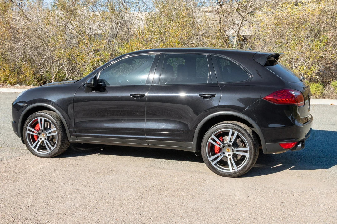 2011 Porsche 958 Cayenne Turbo - Image 8 of 31