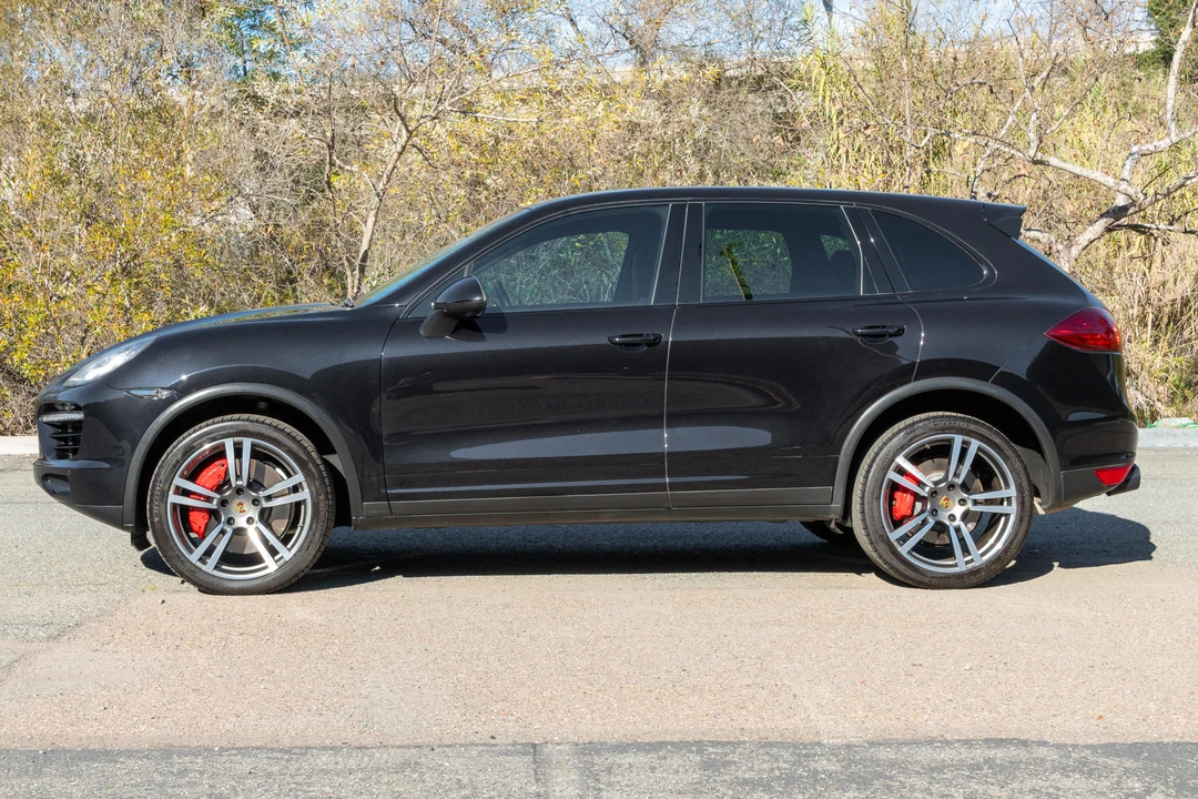 2011 Porsche 958 Cayenne Turbo - Image 3 of 31