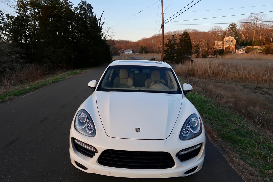 2011 Porsche 958 Cayenne Turbo - Image 9 of 31