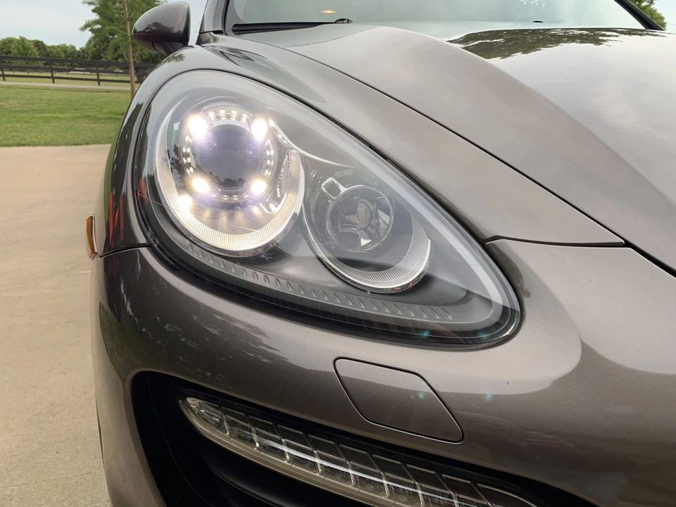 2011 Porsche 958 Cayenne Turbo - Image 14 of 31