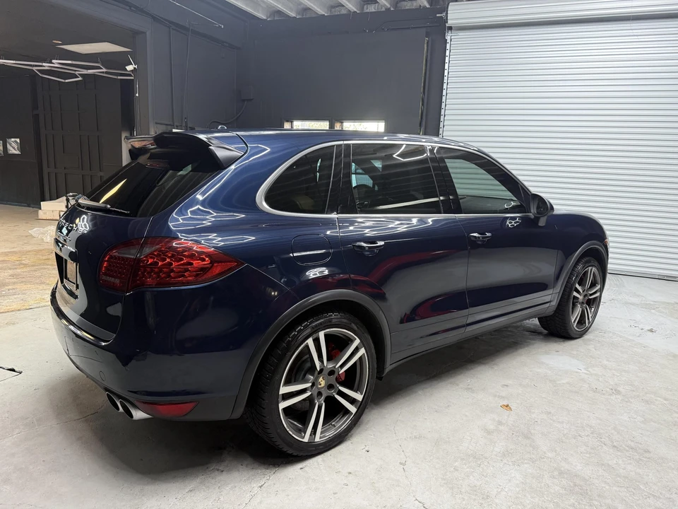 2011 Porsche 958 Cayenne Turbo - Image 26 of 31