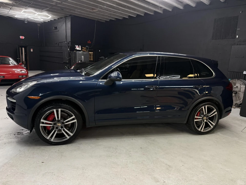 2011 Porsche 958 Cayenne Turbo - Image 12 of 31